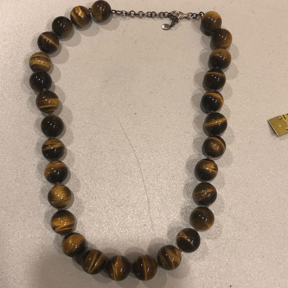 Beautiful hand knotted tigereye necklace